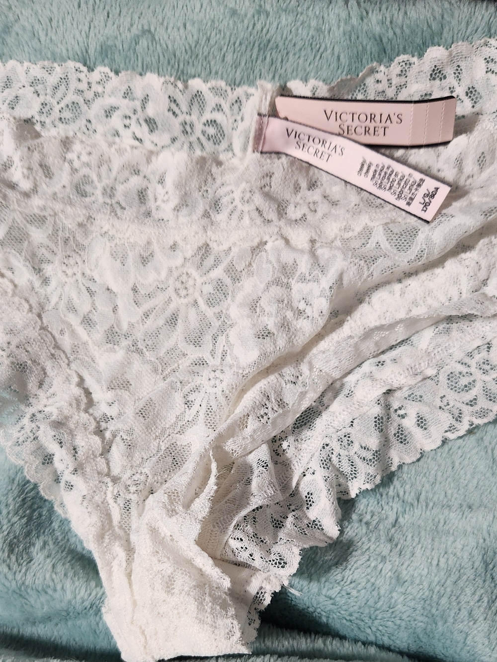 Victoria's Secret Ivory Floral Lace Bikini Panty